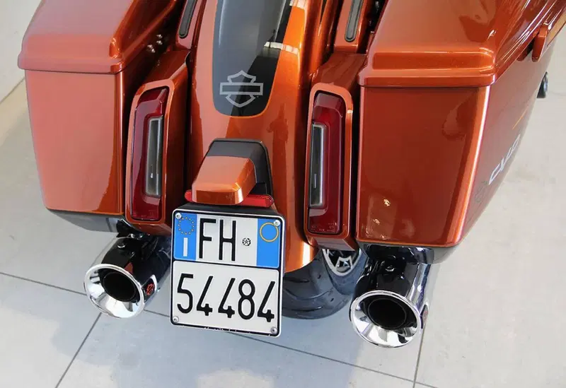Harley-Davidson CVO Street Glide (2023) (9)