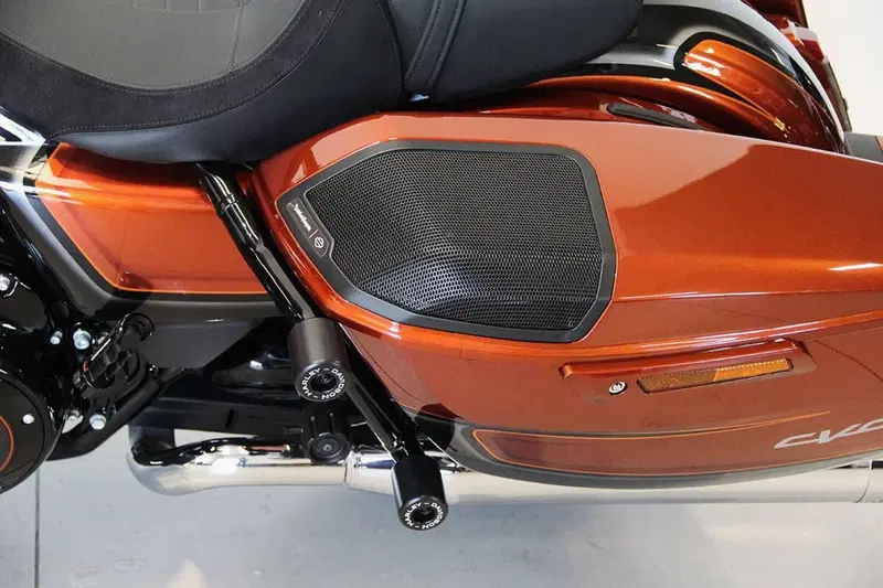 Harley-Davidson CVO Street Glide (2023) (14)