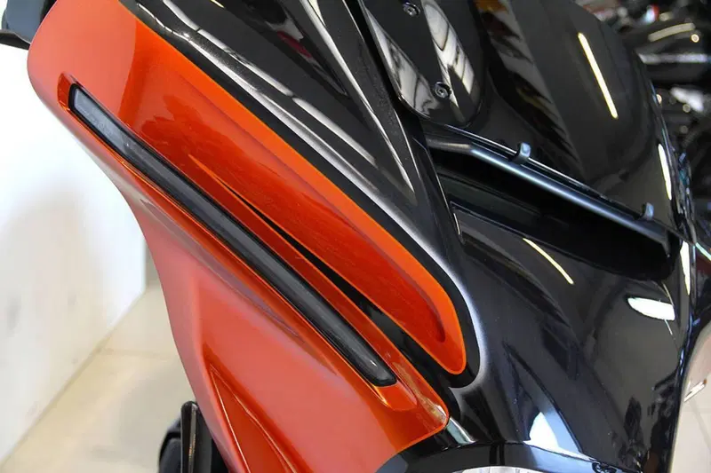 Harley-Davidson CVO Street Glide (2023) (17)