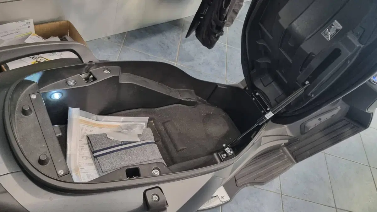 Kl Brera 350 GT (2025 - 26) (5)