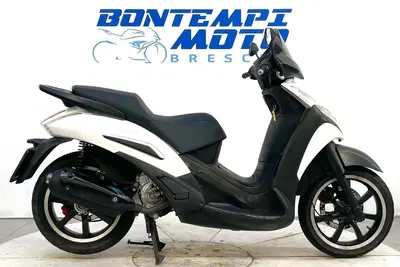 Peugeot Geopolis 250 usata