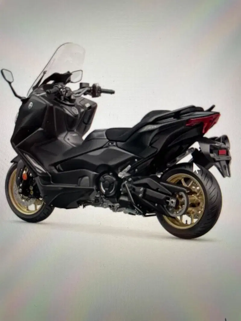 Yamaha T-Max 560 Tech Max (2022 - 24) (2)