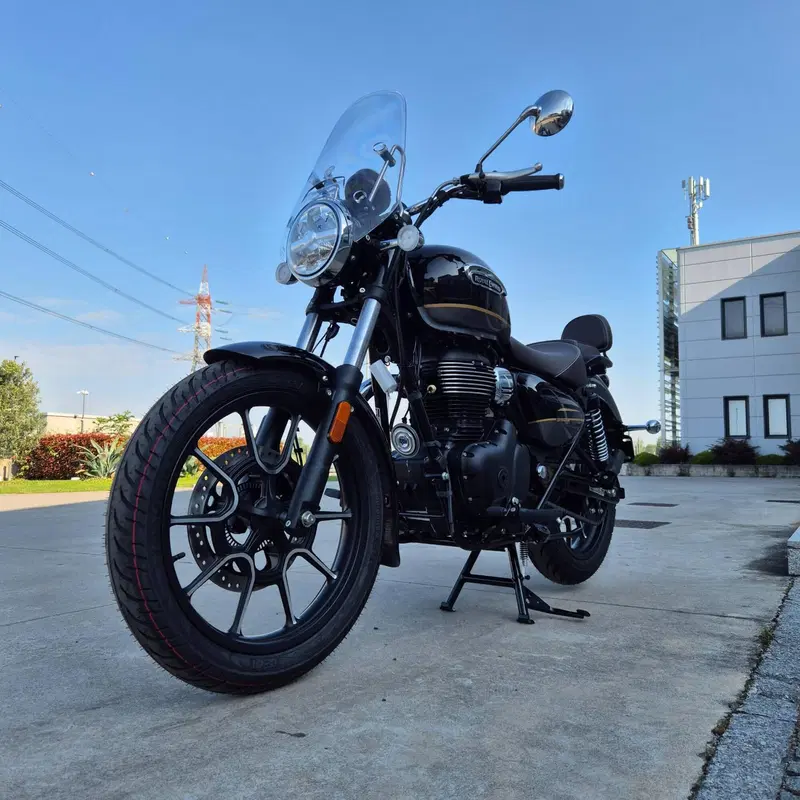 Royal Enfield Meteor 350 Aurora (2024 - 26) (4)