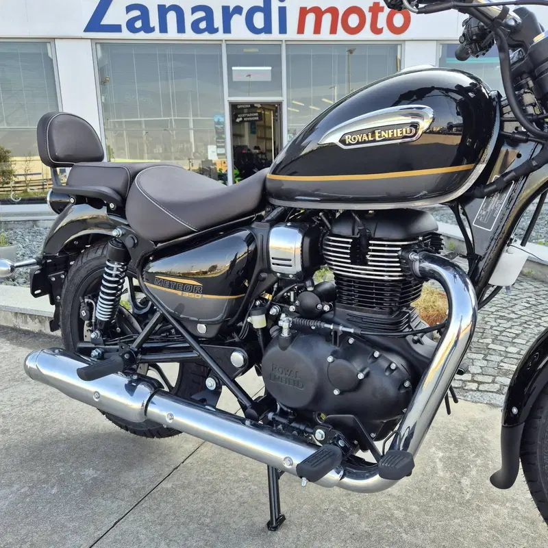 Royal Enfield Meteor 350 Aurora (2024 - 26) (7)