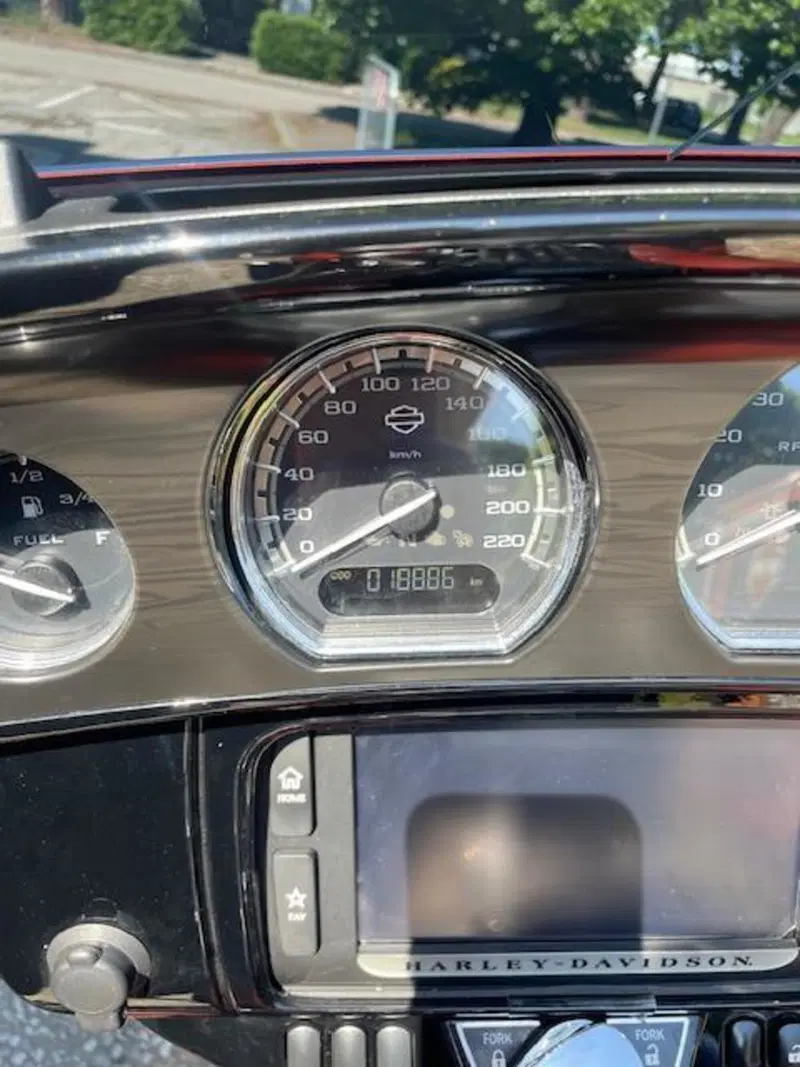 Harley-Davidson 114 Street Glide Special (2019 - 20) - FLHXS (7)