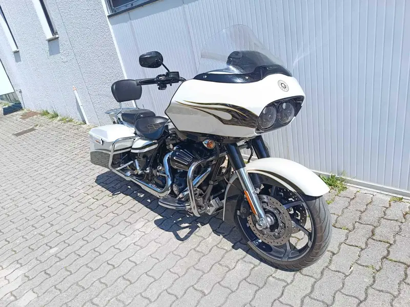 Harley-Davidson 1800 Road Glide Custom (2013) - FLTRXSE (6)