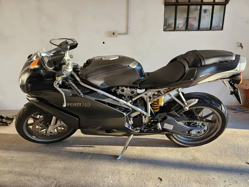 Ducati 749 Dark (2003 - 07) (2)