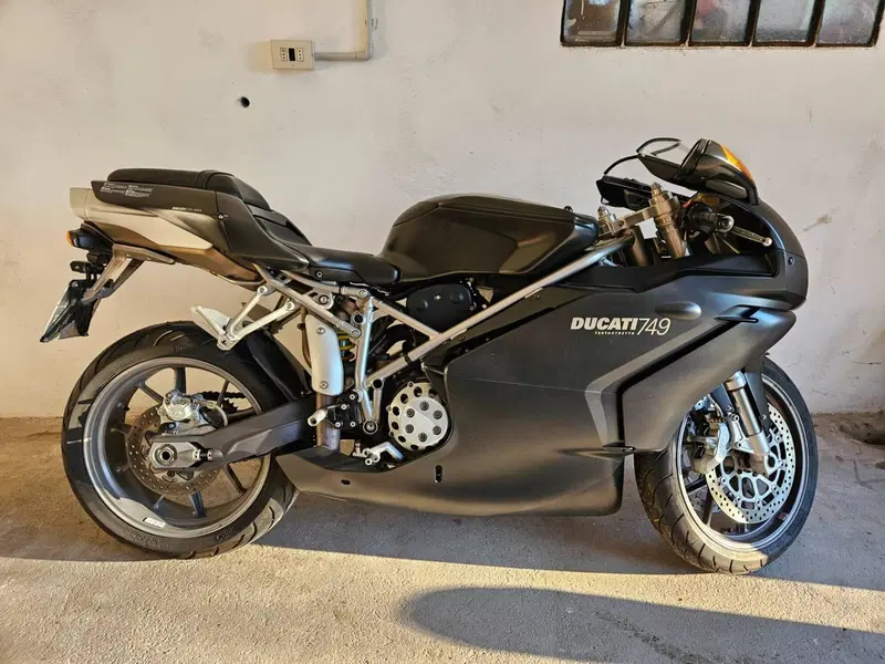 Ducati 749 Dark (2003 - 07) (3)