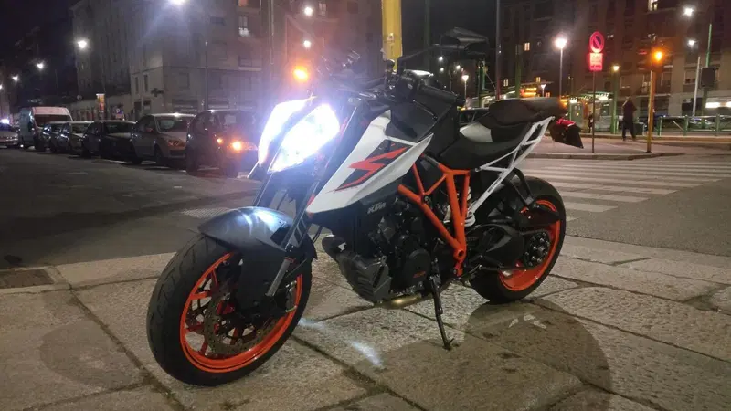 KTM 1290 Super Duke R ABS (2017 - 18) (4)