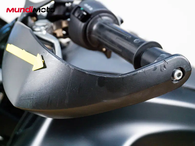 Moto Guzzi V85 TT (2024 - 26) (16)