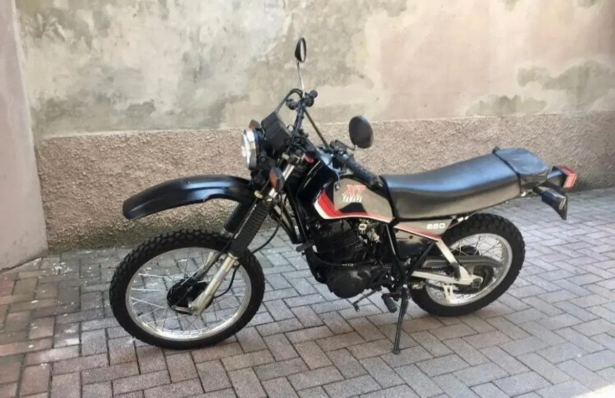 Yamaha XT 550