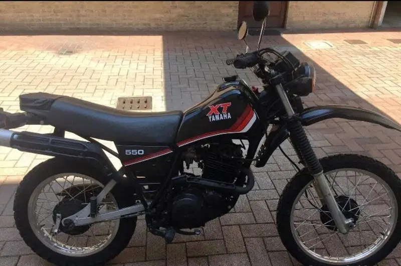 Yamaha XT 550 (3)