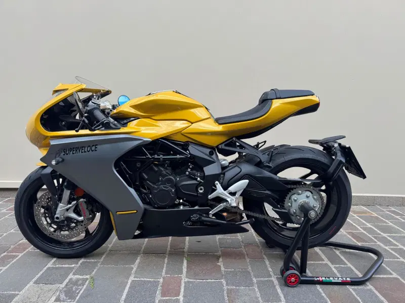 MV Agusta Superveloce 800 (2021 - 25)
