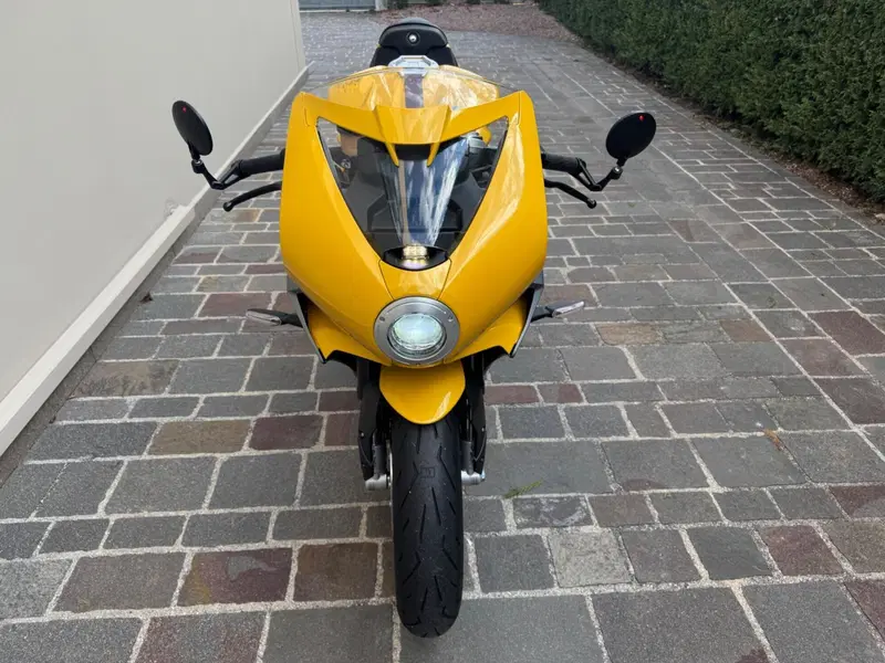 MV Agusta Superveloce 800 (2021 - 25) (3)