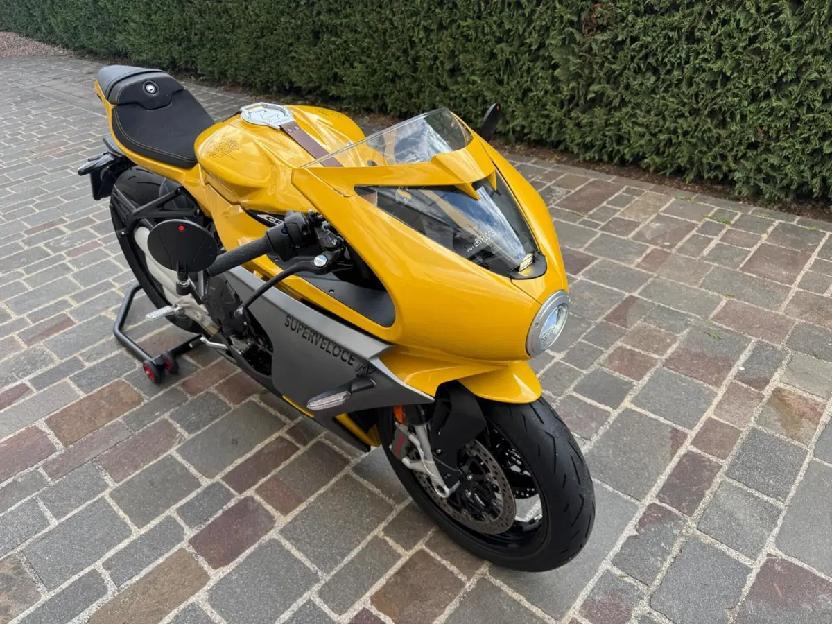 MV Agusta Superveloce 800 (2021 - 25) (4)