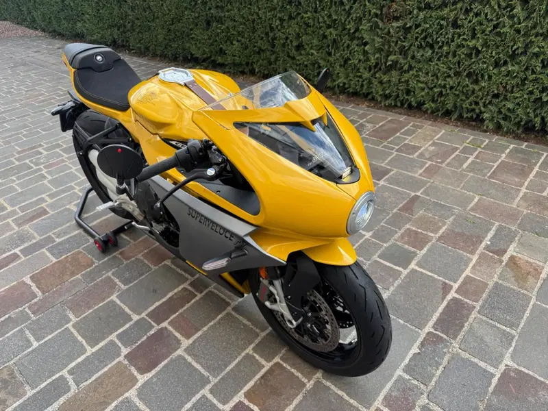 MV Agusta Superveloce 800 (2021 - 25) (4)