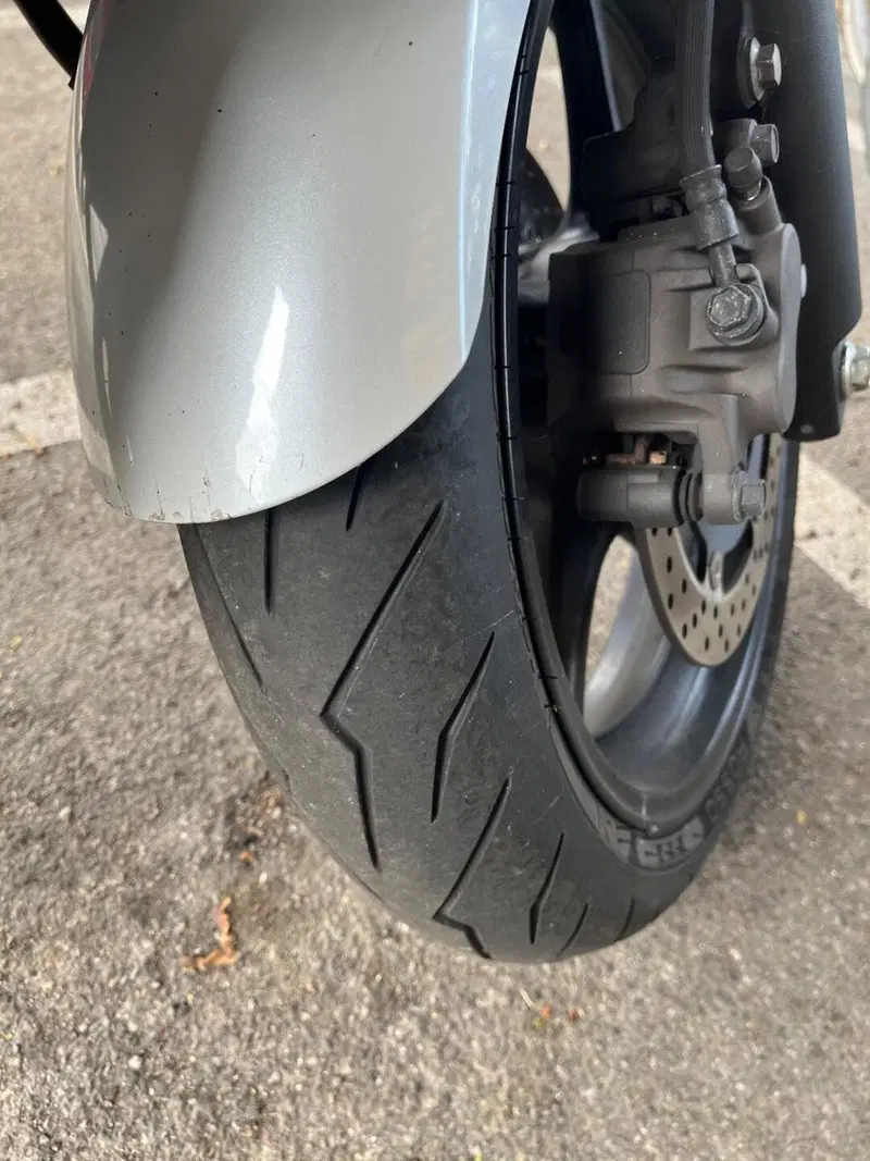 Yamaha XJ6 ABS (2008 - 15) (2)