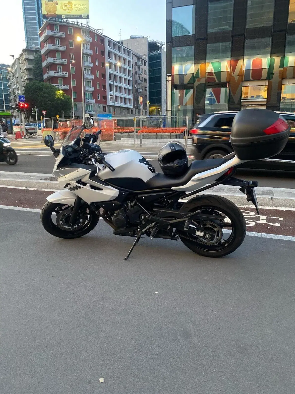 Yamaha XJ6 ABS (2008 - 15) (11)
