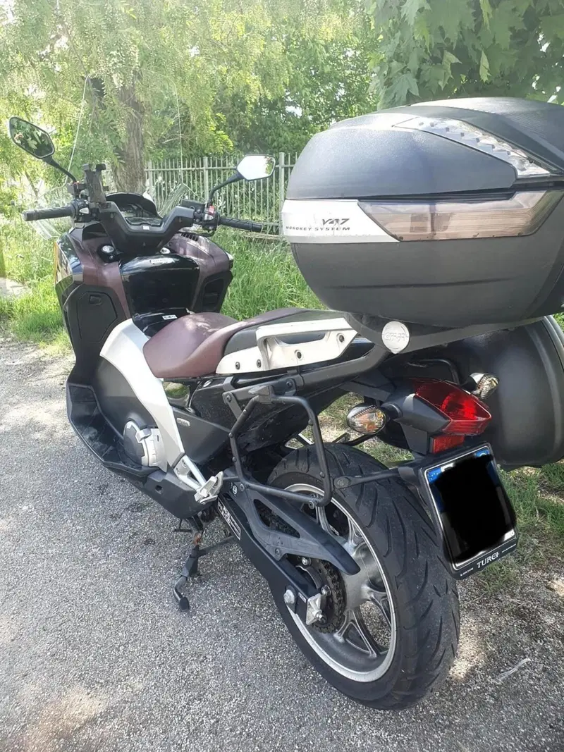 Honda Integra 700 (2011 - 13) (8)