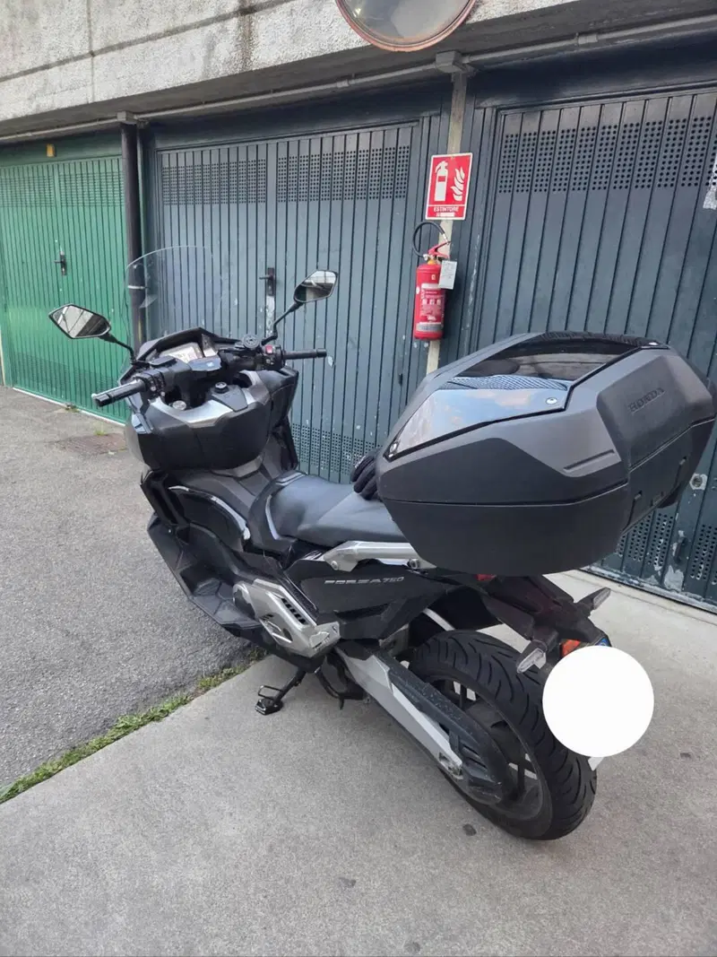 Honda Forza 750 DCT (2021 - 24) (3)