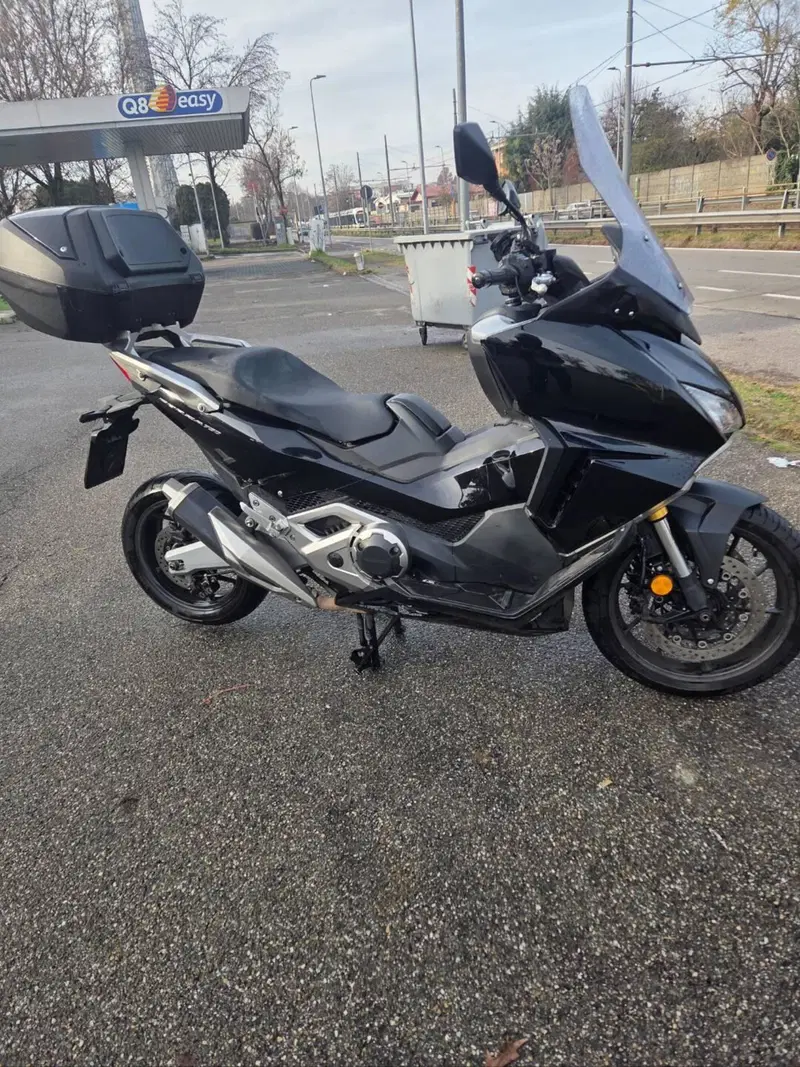 Honda Forza 750 DCT (2021 - 24) (7)