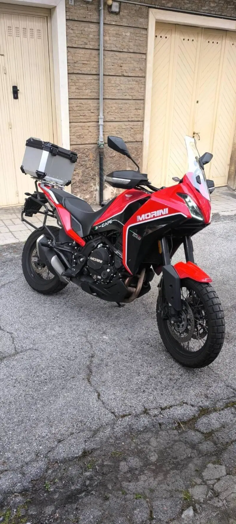Moto Morini X-Cape 650 (2021 - 26) (2)