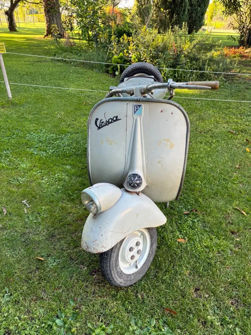 Piaggio Vespa 125 (2)