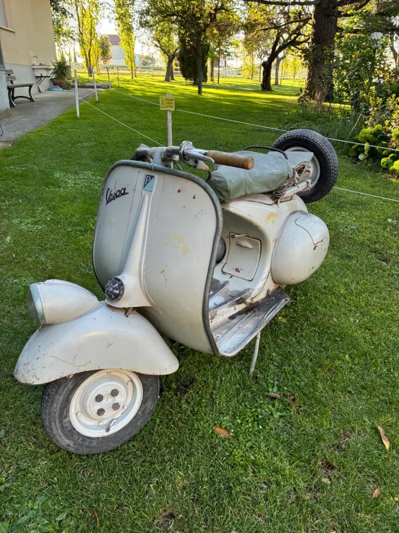 Piaggio Vespa 125 (3)