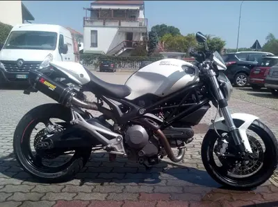 Ducati Monster 696 Plus (2007 - 14) usata
