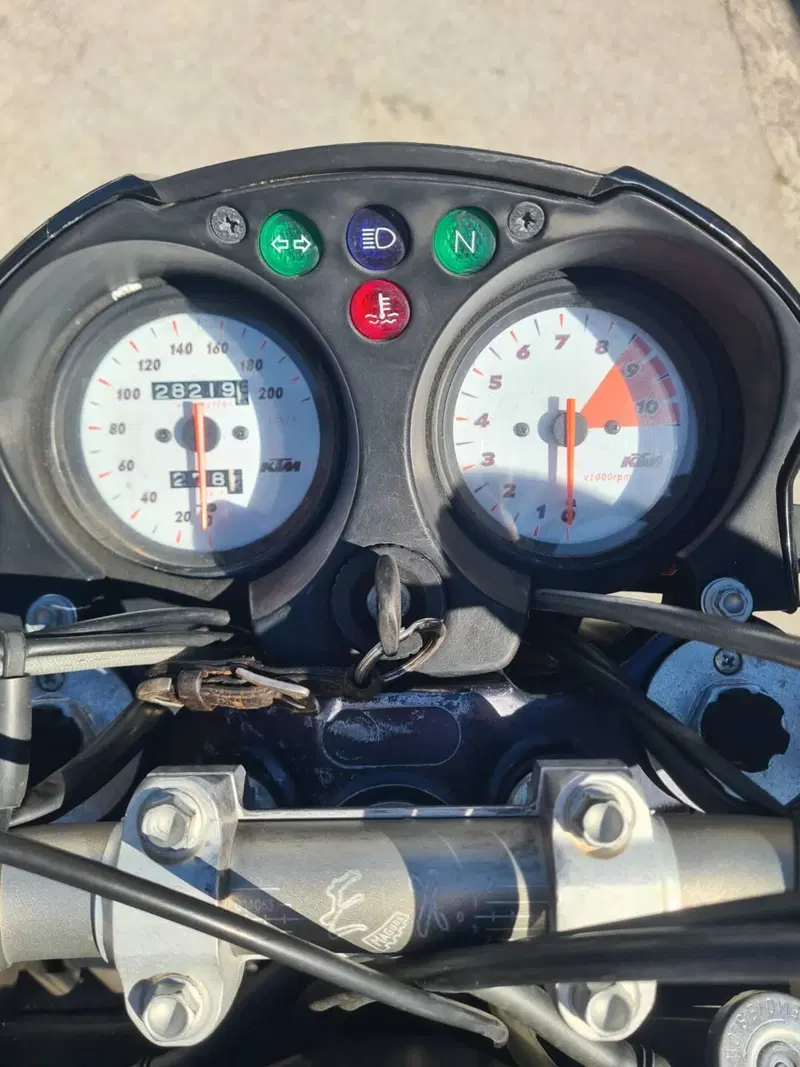 KTM 640 Duke II (2003 - 06) (6)