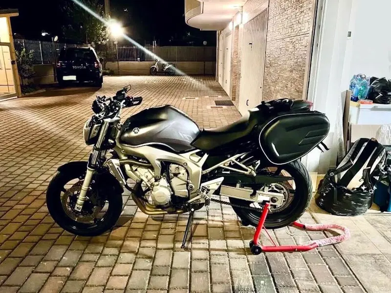 Yamaha FZ6 (2004 - 07) (5)