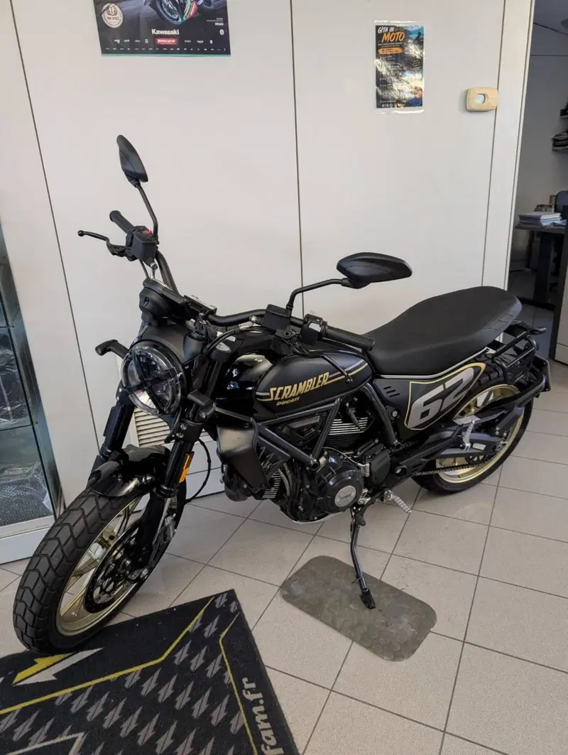 Ducati Scrambler 800 Full Throttle (2025 - 26)