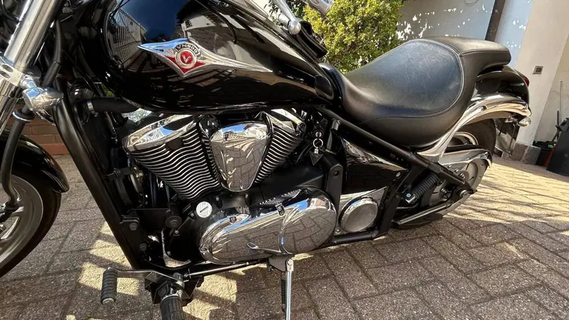 Kawasaki Vulcan VN 900 Custom (2006 - 09) (14)