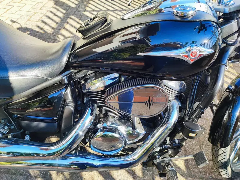 Kawasaki Vulcan VN 900 Custom (2006 - 09) (15)