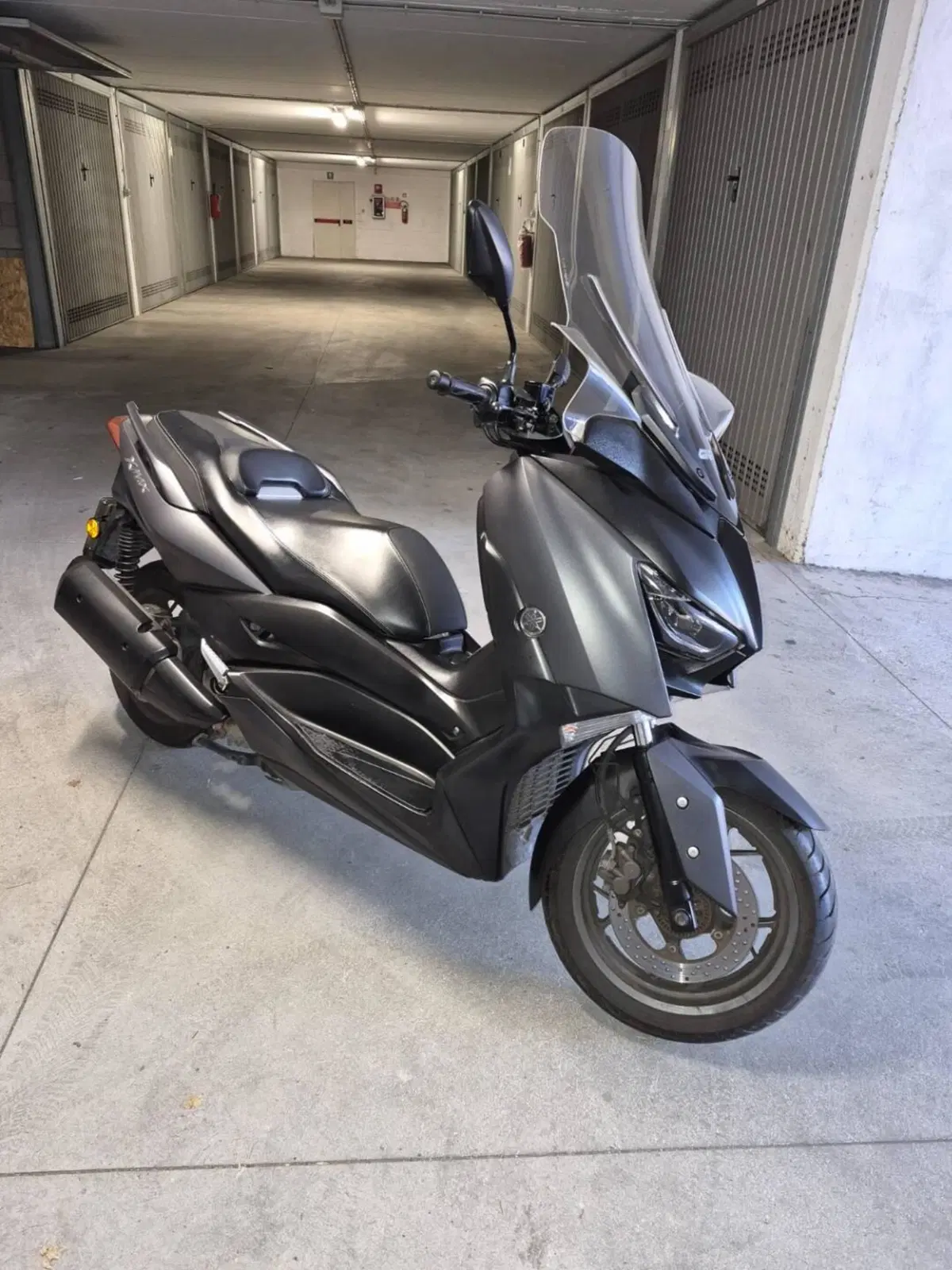 Yamaha X-Max 300 ABS (2017 - 20) (9)