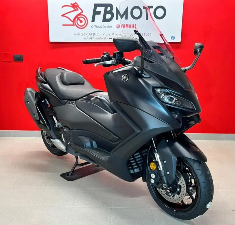 Yamaha T-Max 560 (2022 - 24) (2)