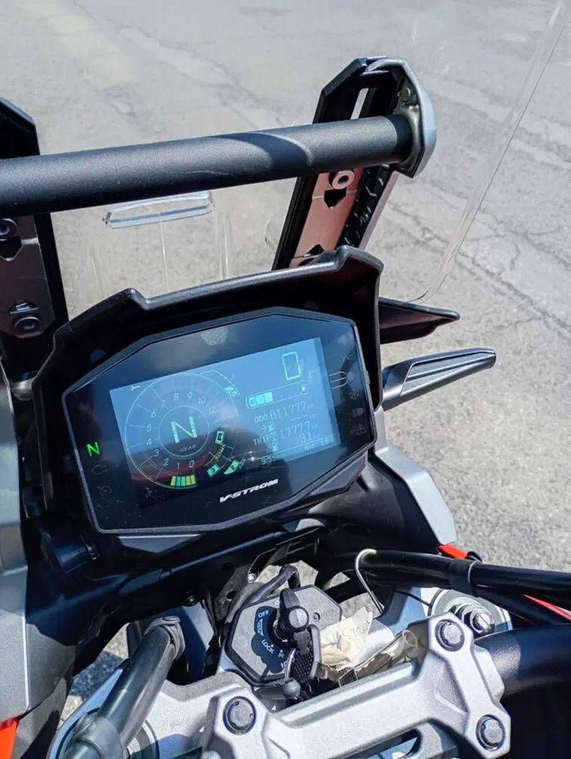 Suzuki V-Strom 1050 (2020 - 21) (5)
