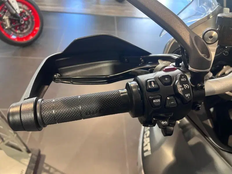 Ducati Multistrada V4 S (2021 - 24) (11)