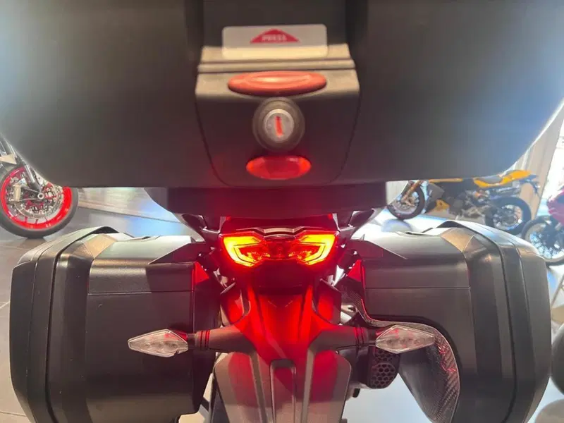Ducati Multistrada V4 S (2021 - 24) (9)