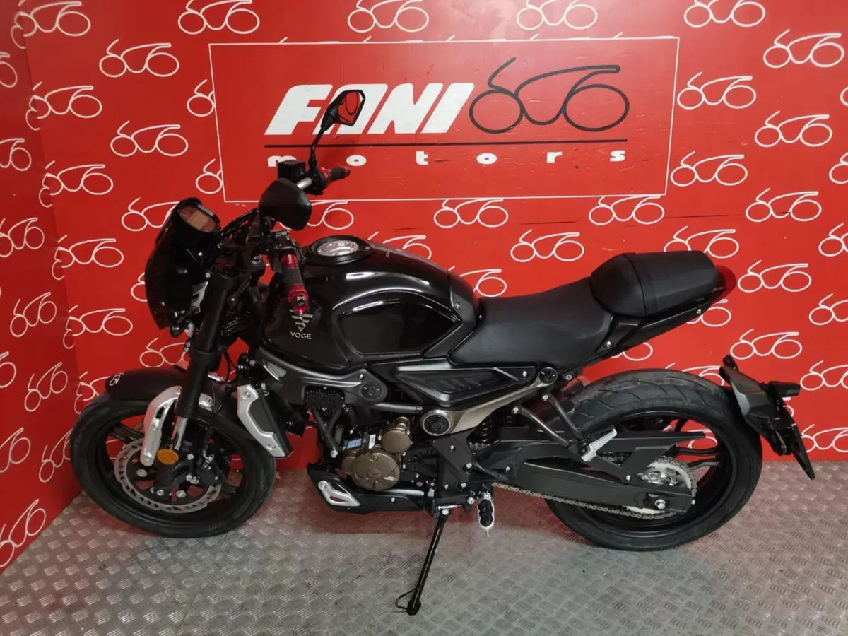 Voge Trofeo 300AC (2021 - 26) (3)