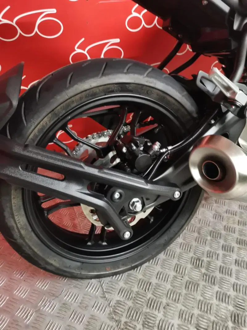 Voge Trofeo 300AC (2021 - 26) (5)