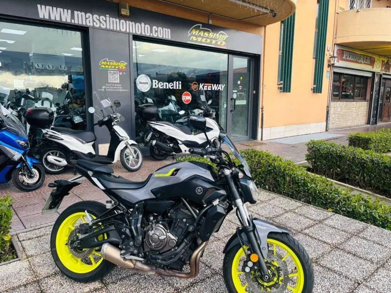Yamaha MT-07 (2017 - 18) (24)
