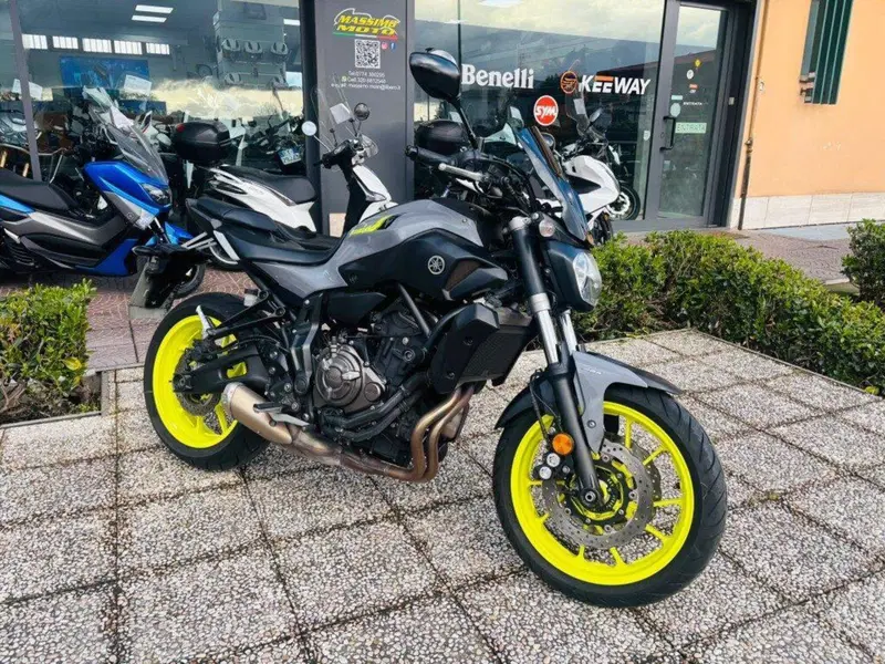Yamaha MT-07 (2017 - 18) (25)