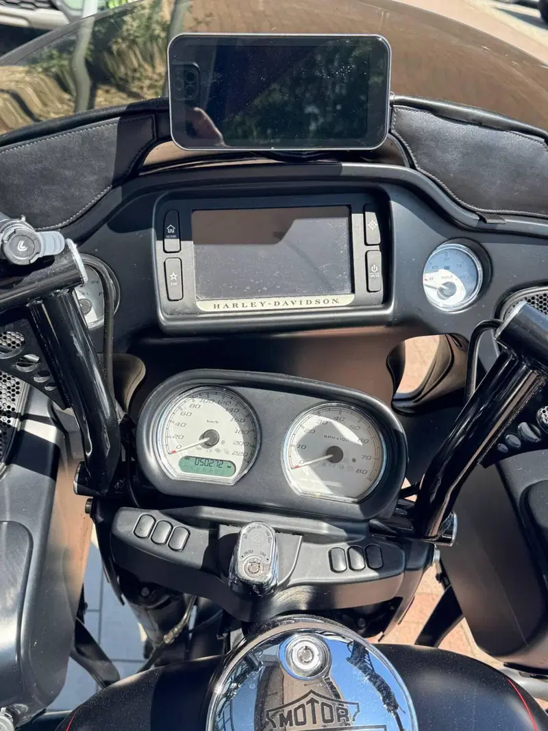 Harley-Davidson 1690 Road Glide Special (2013 - 16) (5)