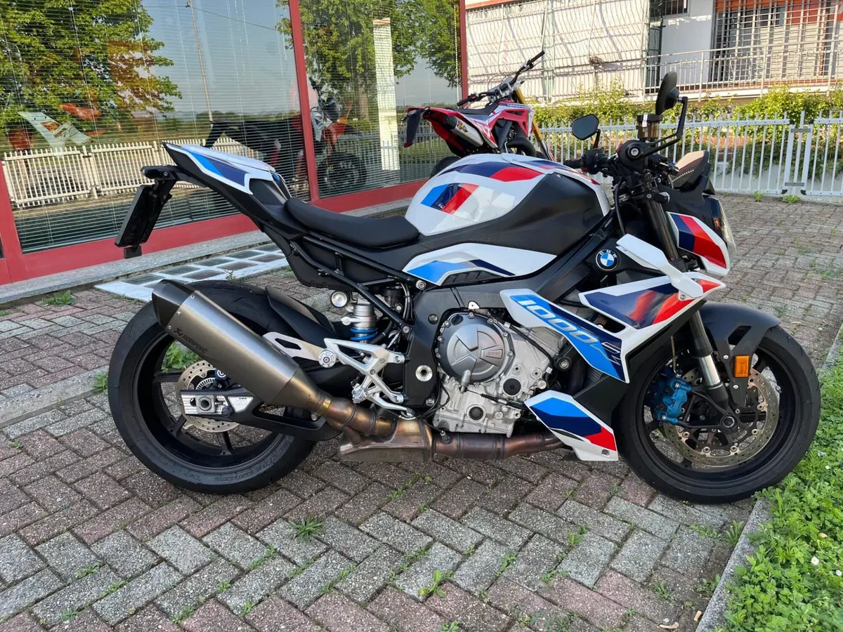 Bmw M 1000 R (2023 - 24)