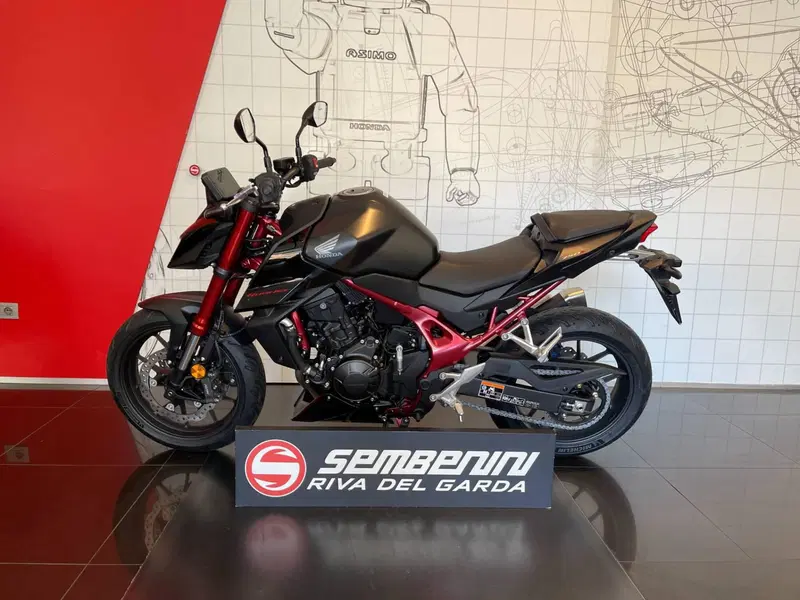 Honda CB 750 Hornet (2026) (5)