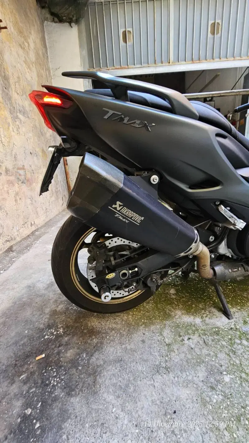 Yamaha T-Max 560 (2020 - 21) (3)