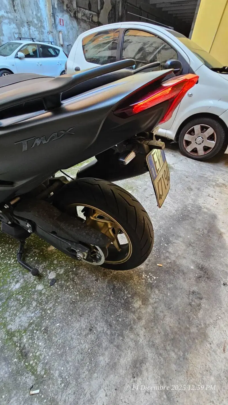 Yamaha T-Max 560 (2020 - 21) (8)