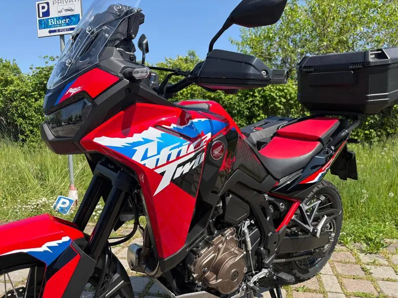 Honda Africa Twin CRF 1100L (2024 - 26) (8)