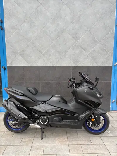 Yamaha T-Max 560 (2022 - 24) usata